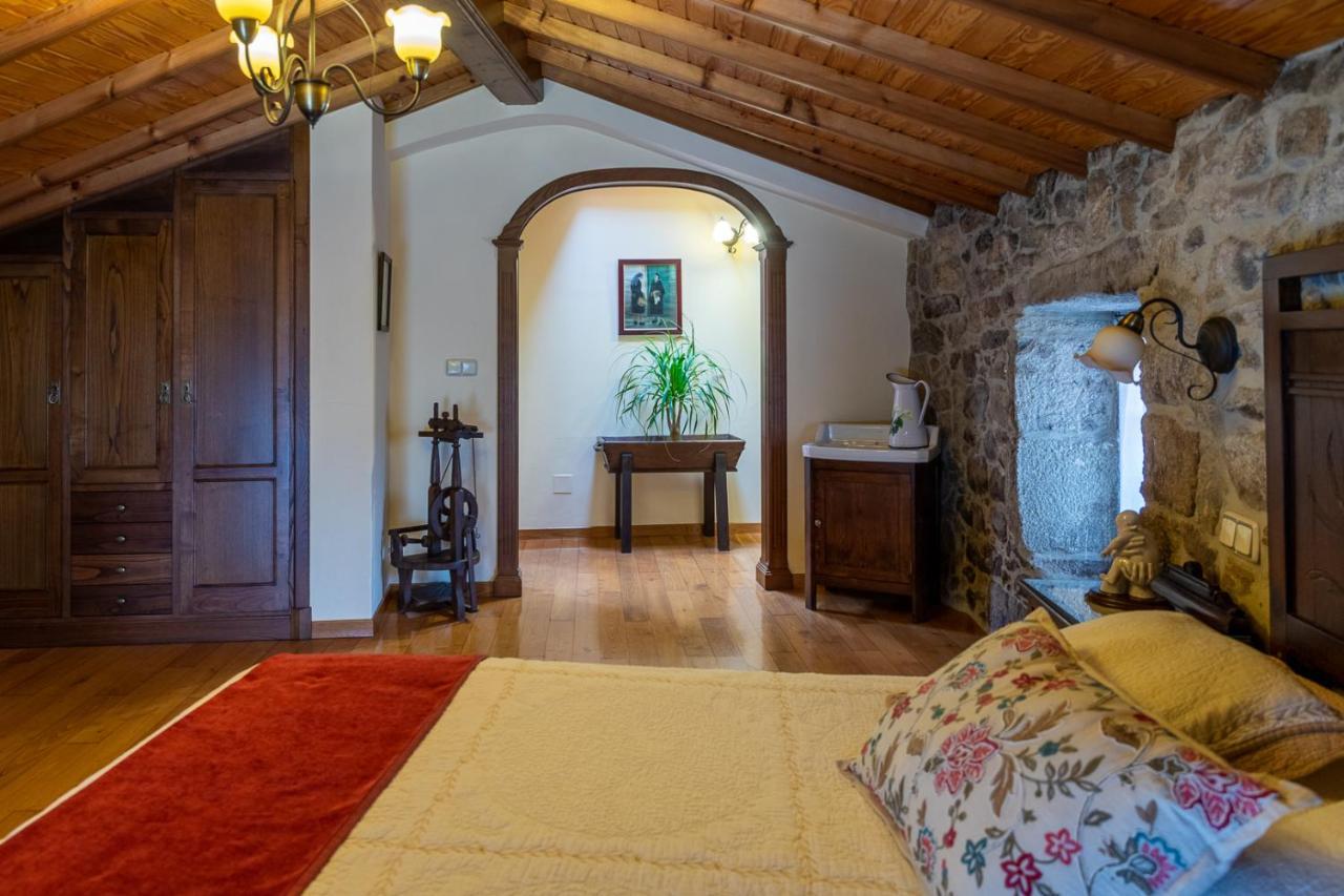 Os Miguelinos Guest House Catoira Exterior photo