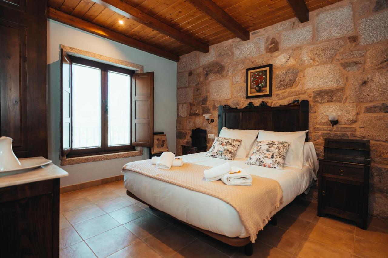 Os Miguelinos Guest House Catoira Exterior photo