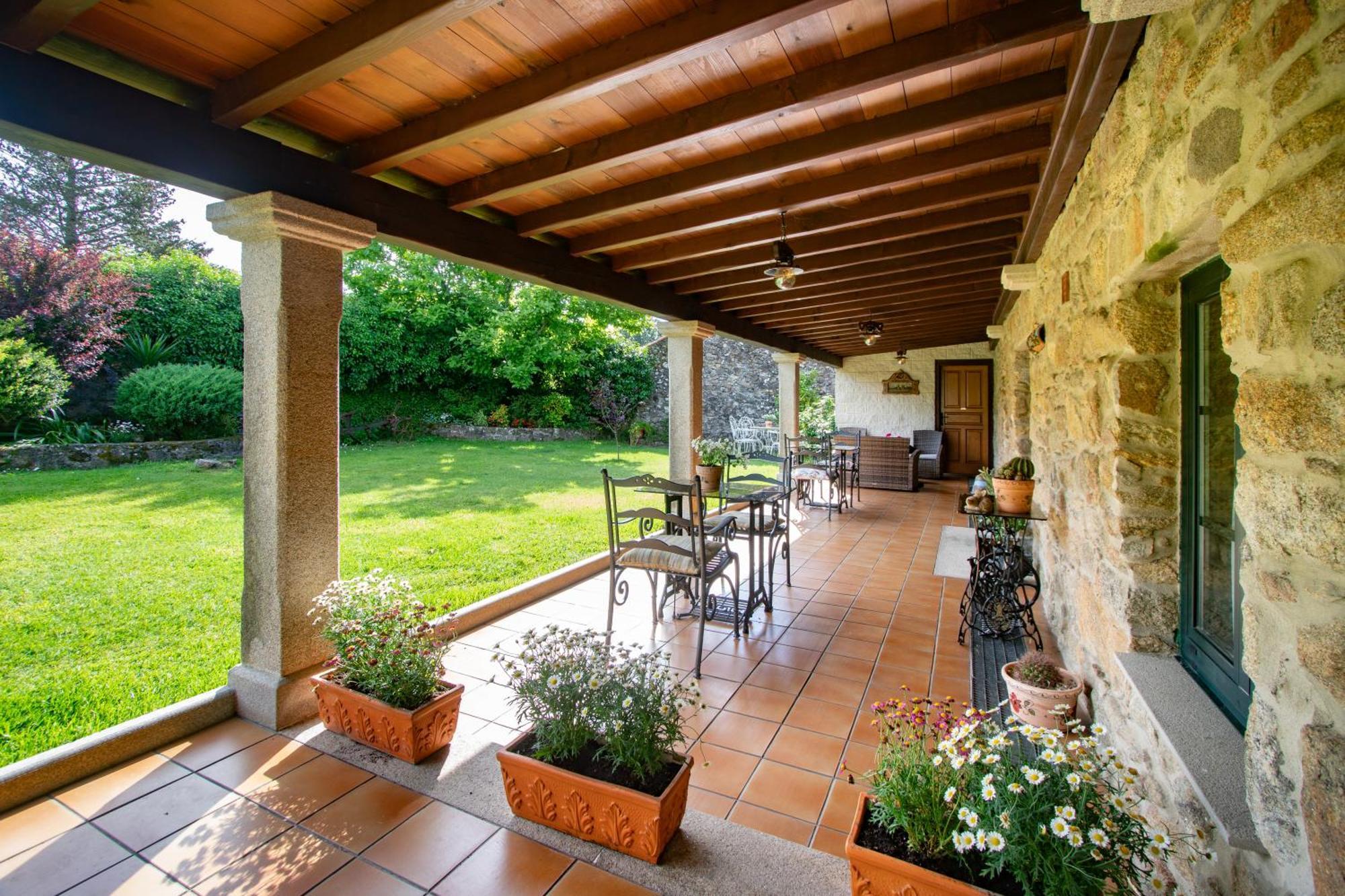 Os Miguelinos Guest House Catoira Exterior photo